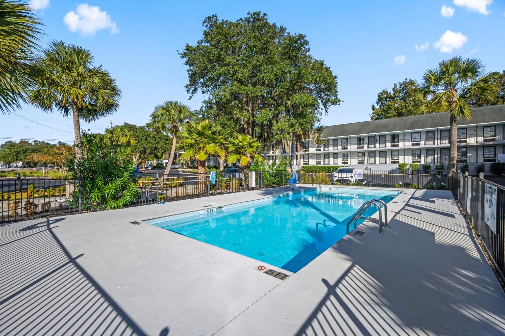 Charleston Creekside Inn Eksteriør billede