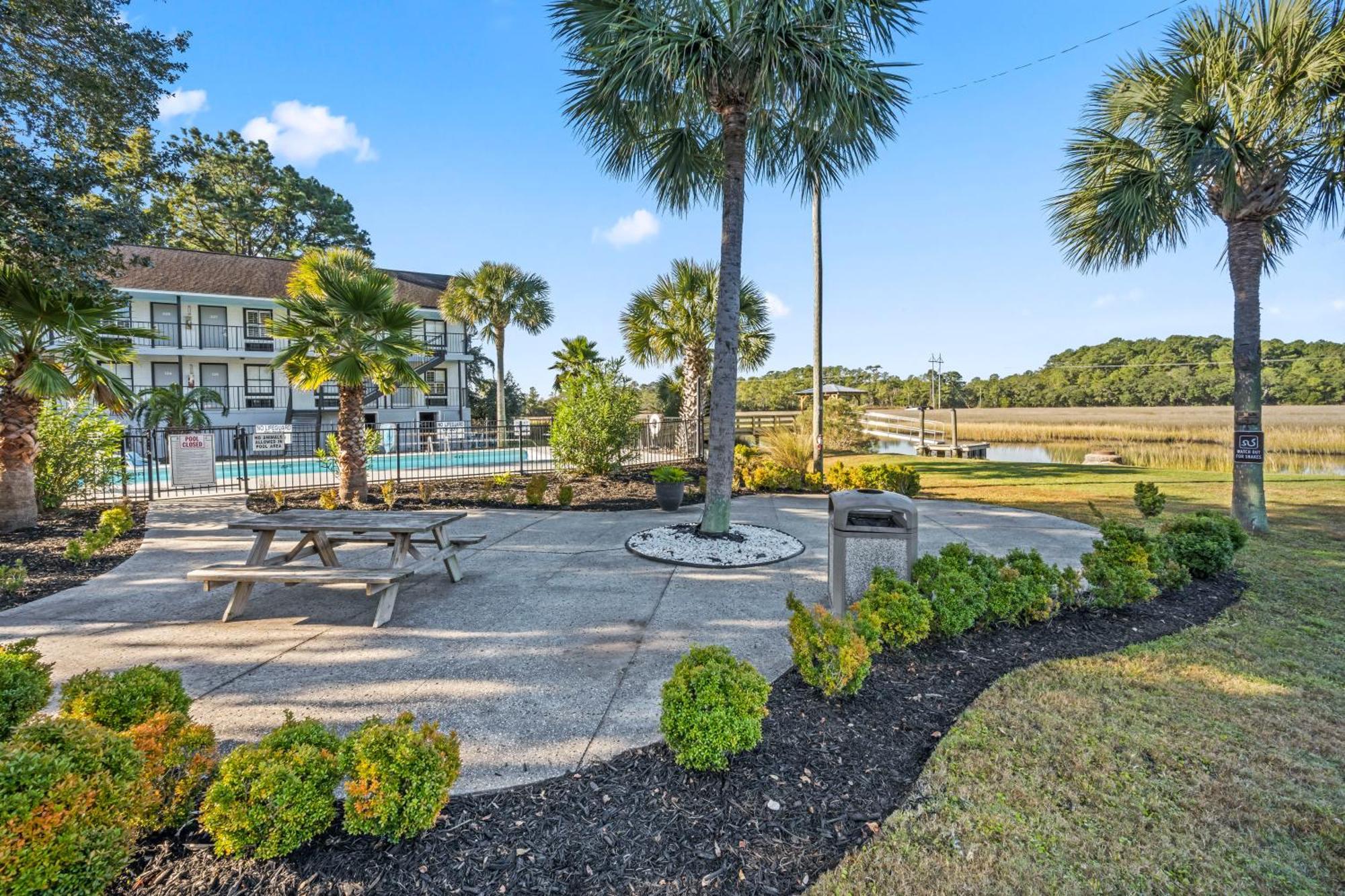 Charleston Creekside Inn Eksteriør billede