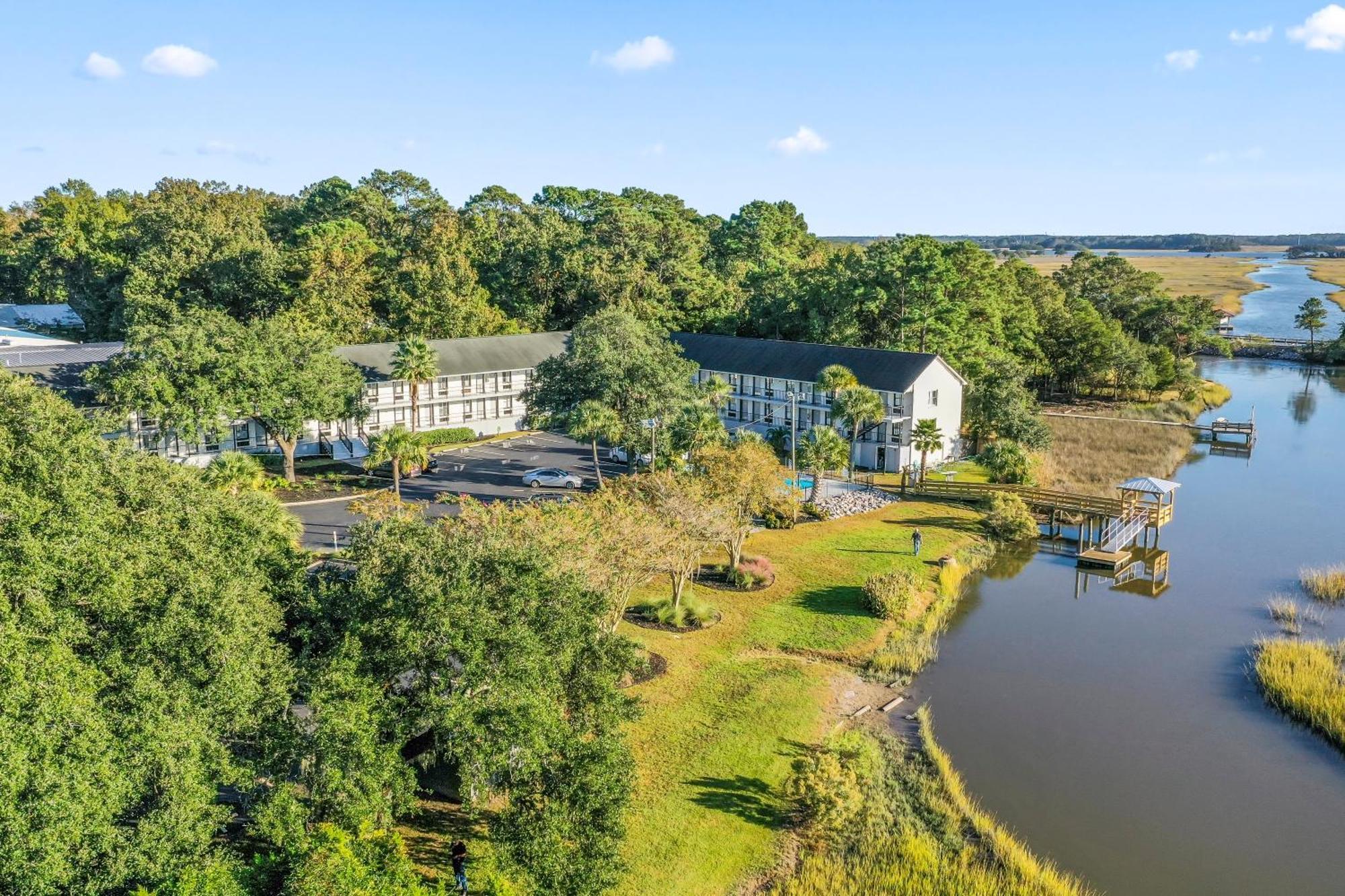 Charleston Creekside Inn Eksteriør billede