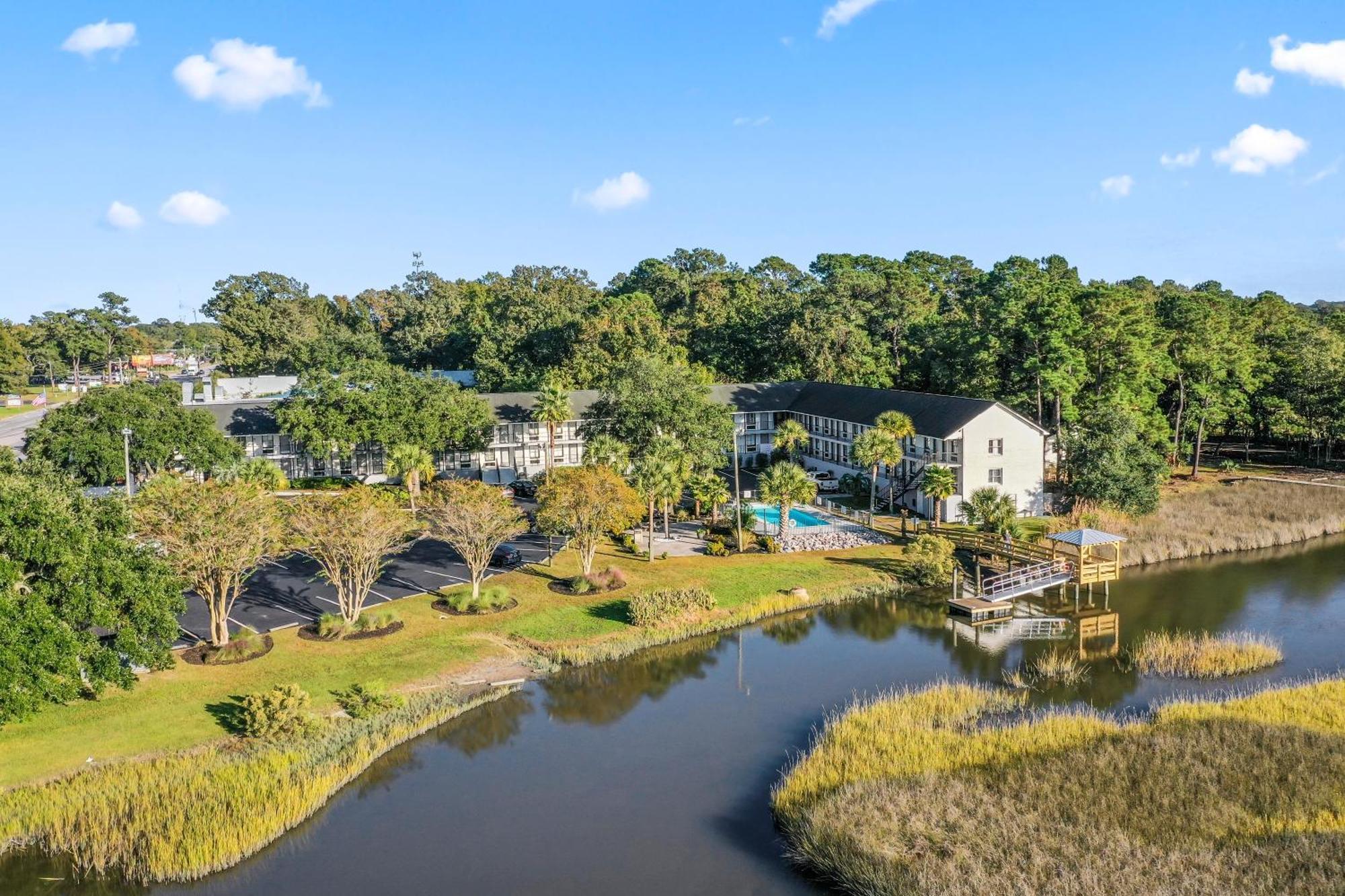 Charleston Creekside Inn Eksteriør billede