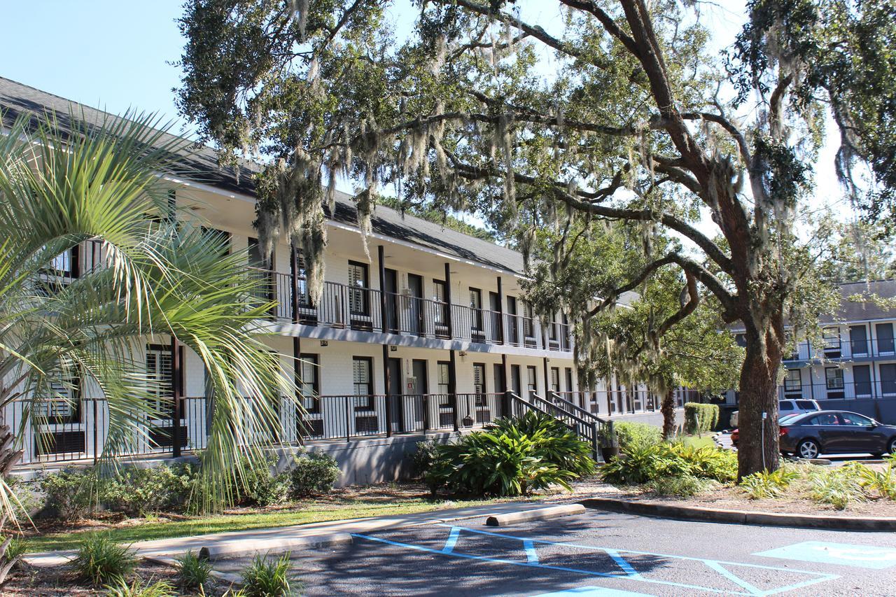 Charleston Creekside Inn Eksteriør billede